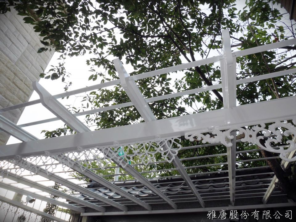 台中櫻花架設計花棚架採光罩遮雨棚的美感特色