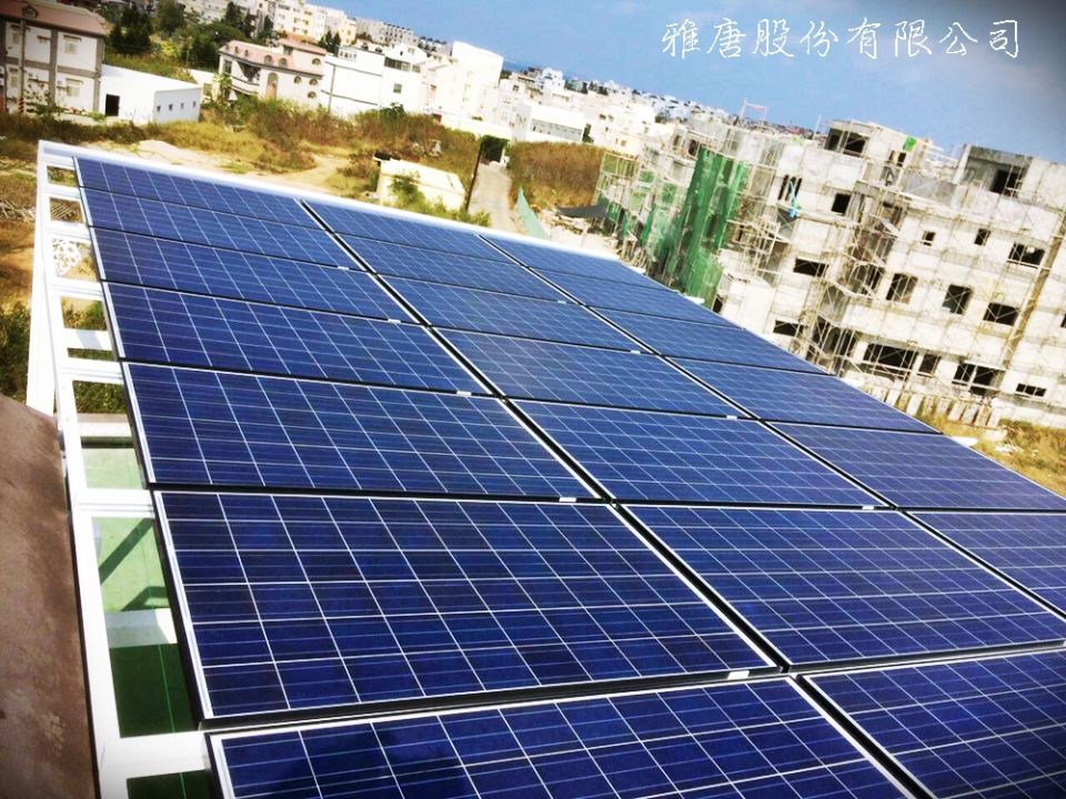 太陽能板屋頂｜太陽能板採光罩